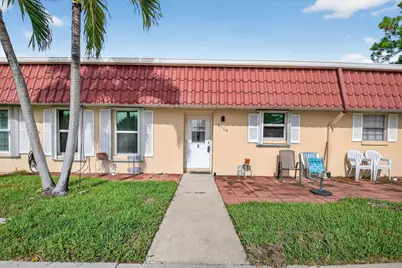 676 Laconia Circle #B, Lake Worth, FL 33467 - Photo 1