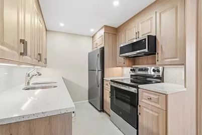 4067 Yarmouth D, Boca Raton, FL 33434 - Photo 5