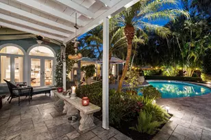 802 NE 2nd St, Delray Beach, FL 33483 - Photo 11