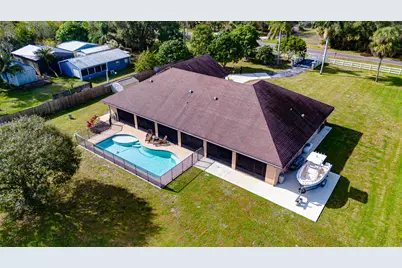 2774 Gentile Road, Fort Pierce, FL 34945 - Photo 9