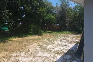 412 7th Rd SW, Vero Beach, FL 32962 - Photo 5