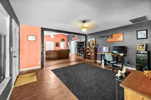 16888 W Hialeah Dr, The Acreage, FL 33470 - Photo 9