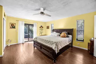 16888 W Hialeah Dr, The Acreage, FL 33470 - Photo 11