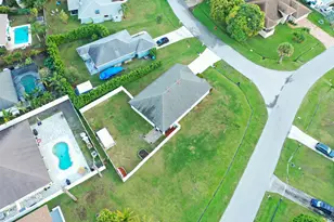 1401 SE Portillo Rd, Port Saint Lucie, FL 34952 - Photo 33