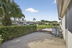 2833 Crosley Dr W, West Palm Beach, FL 33415 - Photo 27
