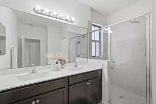 10441 W 32nd Ln, Hialeah, FL 33018 - Photo 13