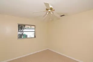 557 SW Duval Ave, Port Saint Lucie, FL 34983 - Photo 15