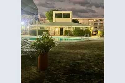 330 SE 2nd Street #202g, Hallandale Beach, FL 33009 - Photo 17