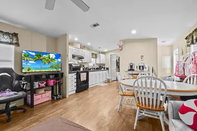 8333 SE Sandy Lane, Hobe Sound, FL 33455 - Photo 7