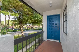 21703 Tall Palm Cir, Boca Raton, FL 33433 - Photo 3