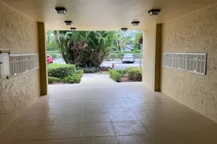 2820 Tennis Club Dr, West Palm Beach, FL 33417 - Photo 13