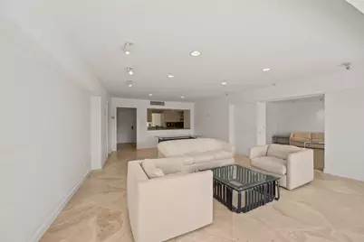 369 S Lake Drive #2e, Palm Beach, FL 33480 - Photo 3