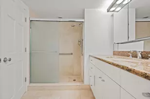 369 S Lake Dr, Palm Beach, FL 33480 - Photo 15