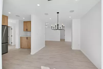 7819 Lakeside Boulevard #812, Boca Raton, FL 33434 - Photo 5