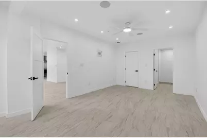 7819 Lakeside Boulevard #812, Boca Raton, FL 33434 - Photo 11