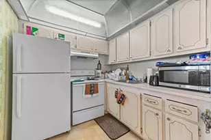 279 Mansfield G, Boca Raton, FL 33434 - Photo 7