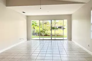 7861 Olympia Dr, West Palm Beach, FL 33411 - Photo 9