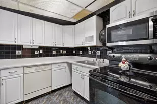 225 S Sequoia Dr, West Palm Beach, FL 33409 - Photo 27