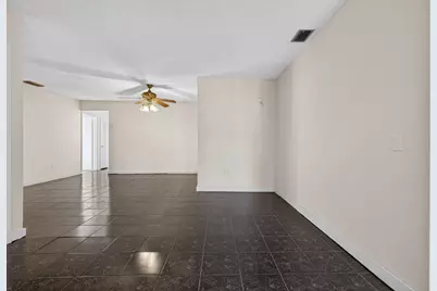 225 S Sequoia Drive, West Palm Beach, FL 33409 - Photo 17