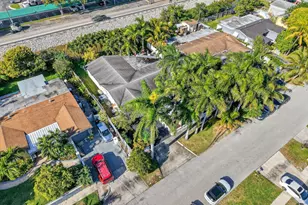 225 S Sequoia Dr, West Palm Beach, FL 33409 - Photo 93