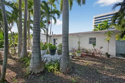 225 S Sequoia Drive, West Palm Beach, FL 33409 - Photo 7