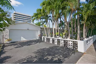 225 S Sequoia Drive, West Palm Beach, FL 33409 - Photo 1