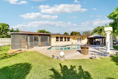 10868 Larch Court, Palm Beach Gardens, FL 33418 - Photo 15