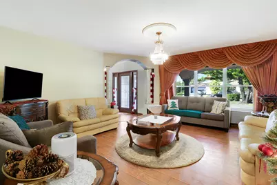 10868 Larch Court, Palm Beach Gardens, FL 33418 - Photo 9