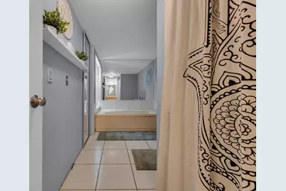 5650 Camino Del Sol #205, Boca Raton, FL 33433 - Photo 15