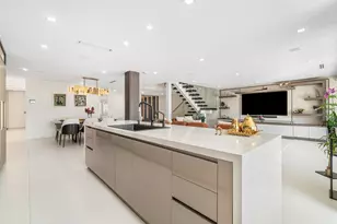 5326 Boca Marina Cir N, Boca Raton, FL 33487 - Photo 7