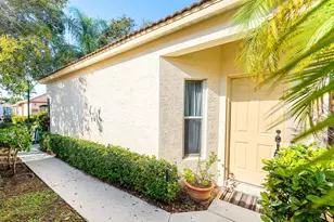 2100 Bonisle Cir, Riviera Beach, FL 33418 - Photo 3