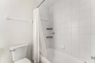 2100 Bonisle Cir, Riviera Beach, FL 33418 - Photo 15