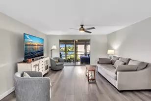 321 SE 3rd St, Dania Beach, FL 33004 - Photo 15