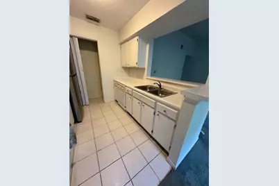 815 W Boynton Beach Boulevard #10-203, Boynton Beach, FL 33426 - Photo 13