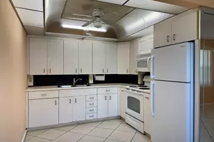 4053 Hythe C, Boca Raton, FL 33434 - Photo 9