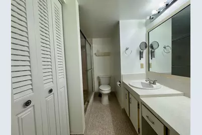 4053 Hythe C, Boca Raton, FL 33434 - Photo 17