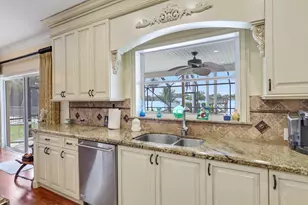 2097 Circle Pl Dr, Lake Worth, FL 33462 - Photo 15