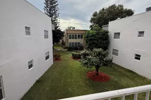 470 Capri J, Delray Beach, FL 33484 - Photo 23