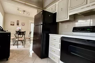 470 Capri J, Delray Beach, FL 33484 - Photo 7