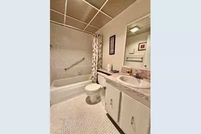 470 Capri J, Delray Beach, FL 33484 - Photo 9