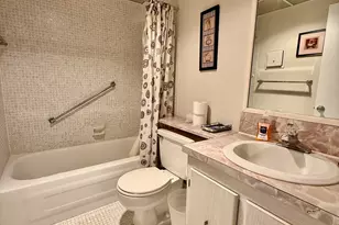 470 Capri J, Delray Beach, FL 33484 - Photo 9