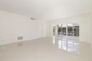 389 S Lake Dr, Palm Beach, FL 33480 - Photo 3