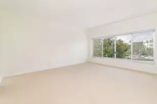 389 S Lake Dr, Palm Beach, FL 33480 - Photo 11