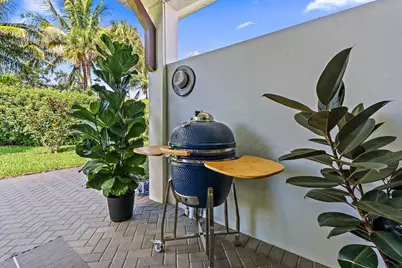 2908 Gin Berry Way, West Palm Beach, FL 33401 - Photo 37