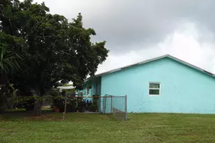 3910 Holden Ln, Lake Worth, FL 33461 - Photo 3