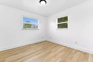 908 SE Hall St, Stuart, FL 34994 - Photo 15