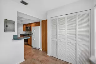 2102 Fairway Dr S, Jupiter, FL 33477 - Photo 17