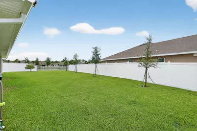 8652 Waterstone Boulevard, Fort Pierce, FL 34951 - Photo 31