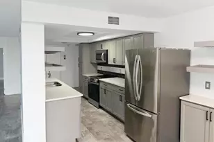 5460 N Ocean Dr, Singer Island, FL 33404 - Photo 11