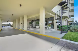 5460 N Ocean Dr, Singer Island, FL 33404 - Photo 49